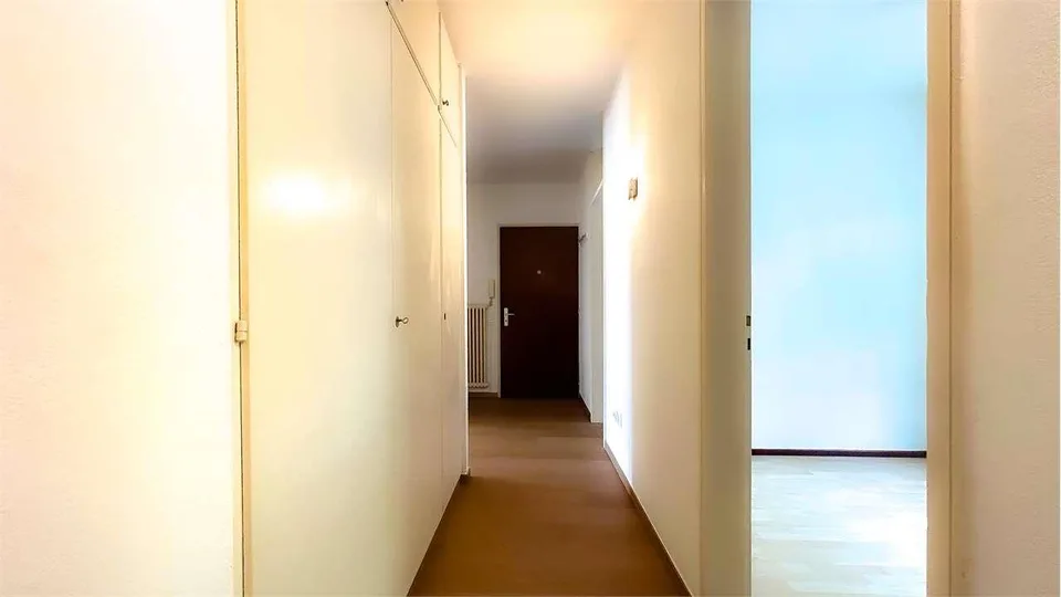 Einladendes 3.5-Zimmer-Wohnung mit Balkon und freier Sicht