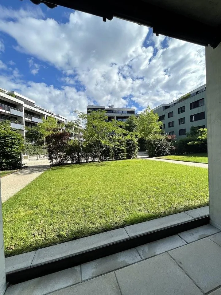 Appartamento moderno di lusso nel distretto 9, Zurigo Albisrieden