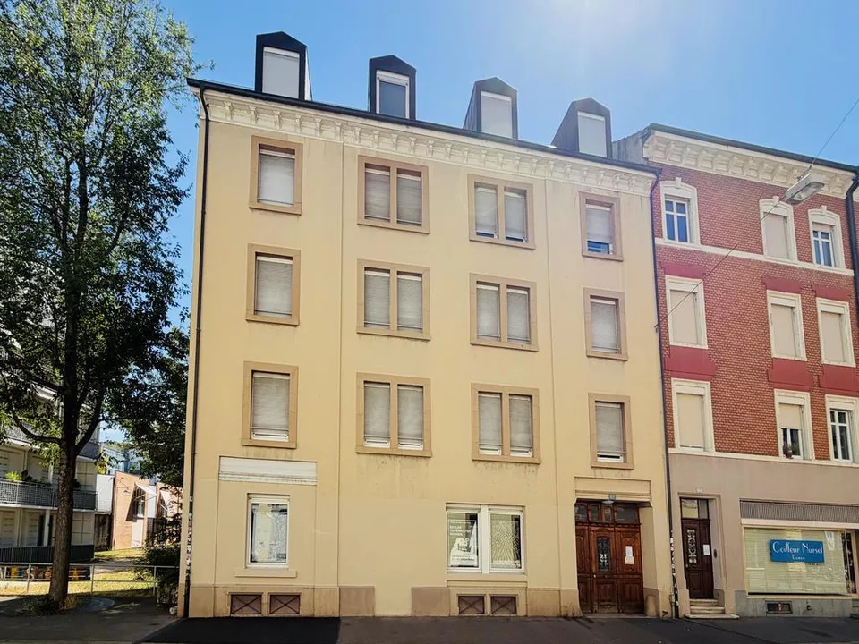 Stilvolle Altbauwohnung mit Charme - Grosszügiges Wohnen