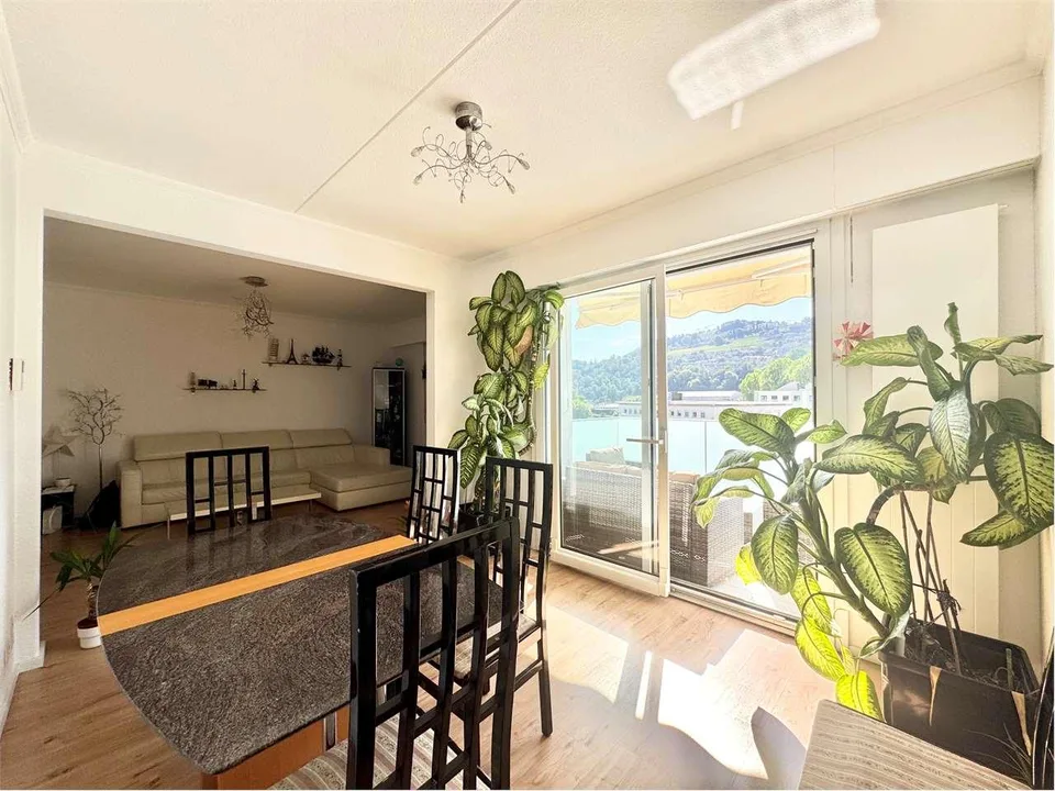 Helles 4.5-Zimmer-Apartment zur Miete in Pregassona in Wohngegend