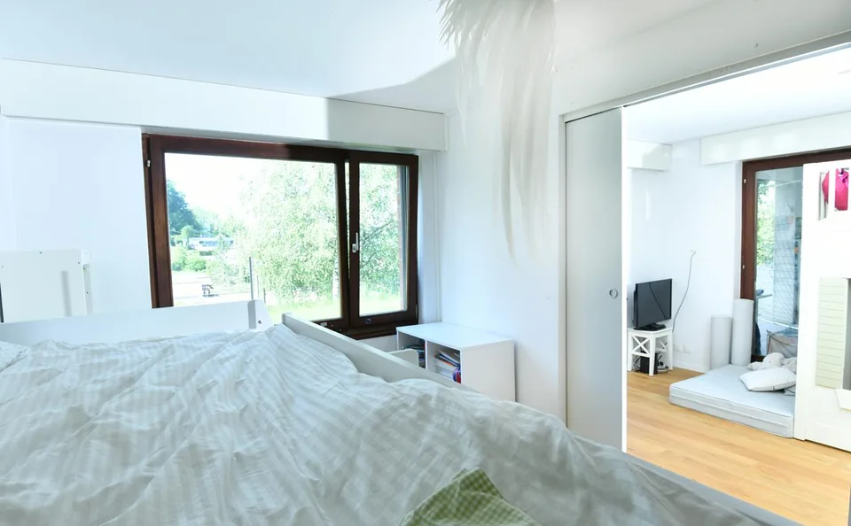 Freistehendes Einfamilienhaus mit spektakulärer Aussicht – Foto 12 von 16