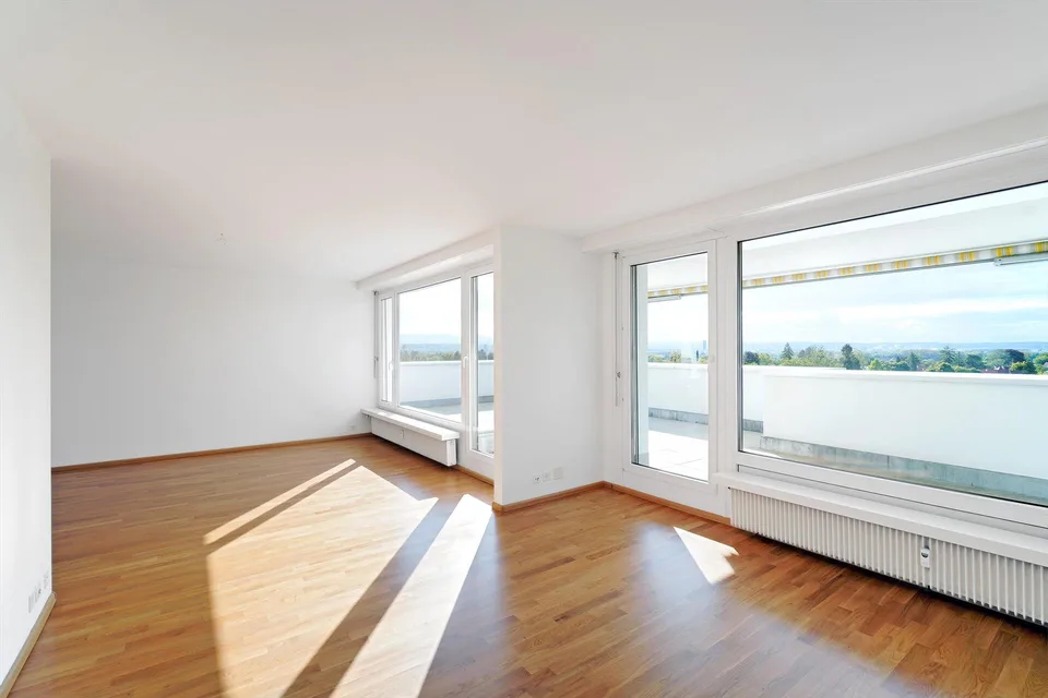 Appartamento mansardato a due piani di 6 locali con molto comfort abitativo