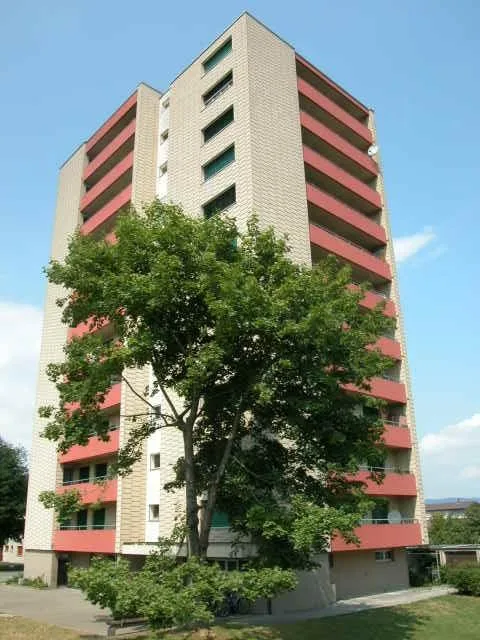 Helle 4-Zimmerwohnung im 11. OG mit top Aussicht