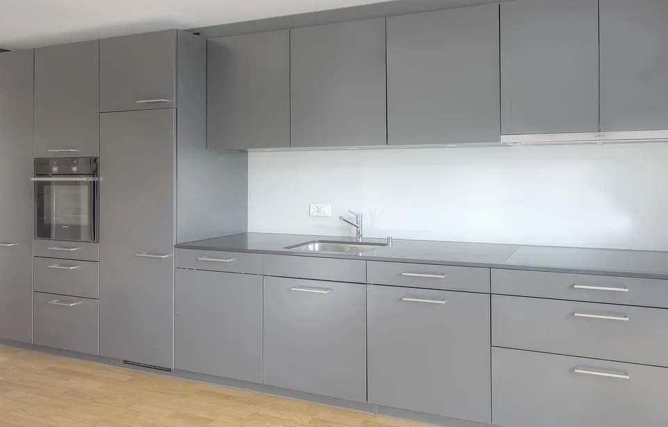 Neu ausgebaute 2.5-Zimmer-Wohnung im Rexmax Thun