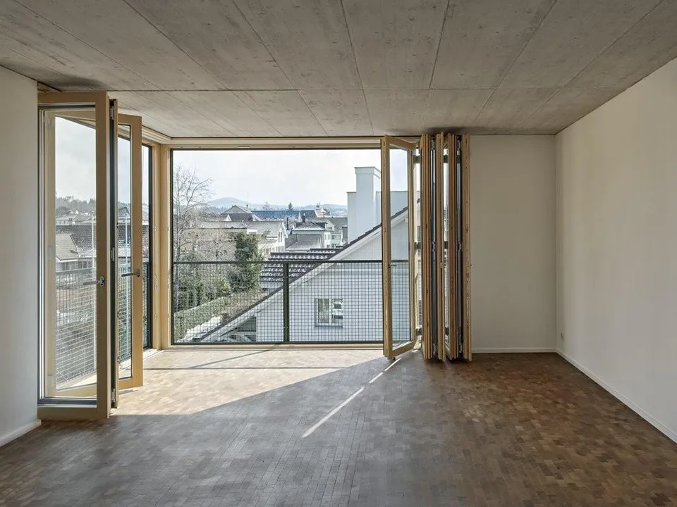 Abitare moderno in una posizione tranquilla nel bellissimo Pfäffikon ZH