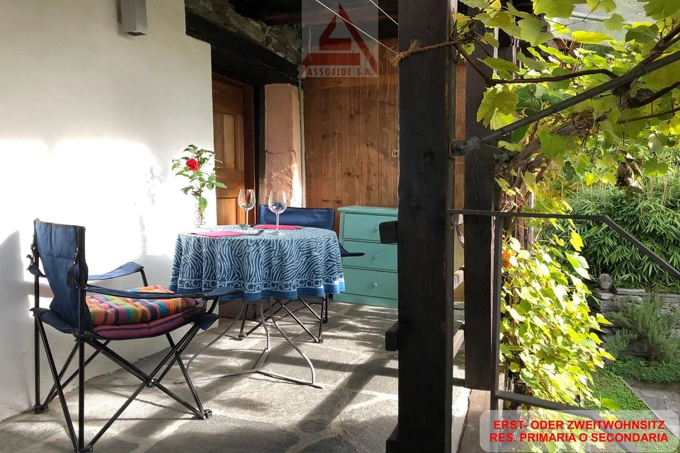 Zauberhafte Rustici in Gordevio / Incantevoli rustici a Gordev