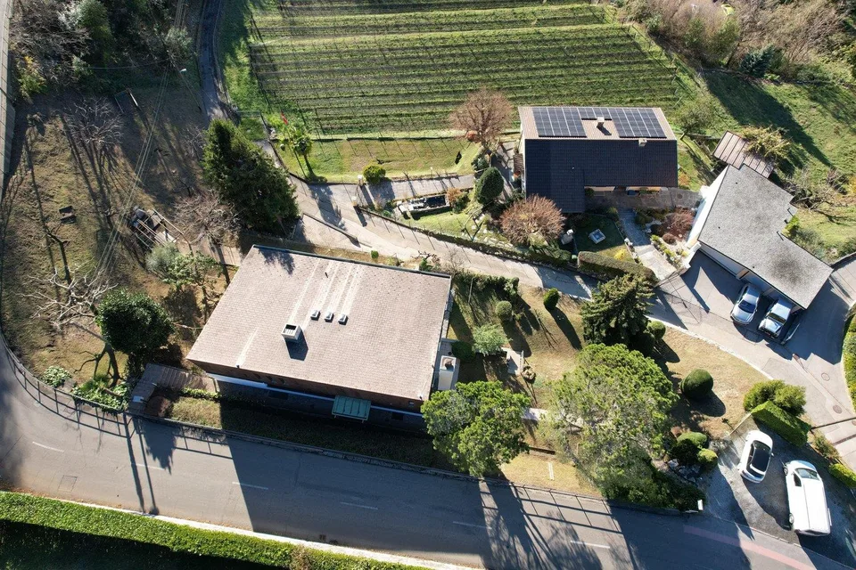 Villa mit bebaubarem Grundstück – Foto 15 von 17