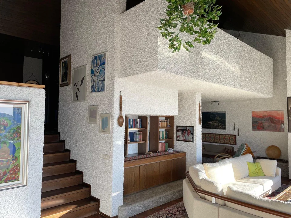 Villa mit bebaubarem Grundstück – Foto 14 von 17