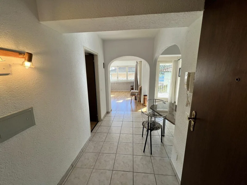 Appartement 3.5 avec vue partielle sur le lac