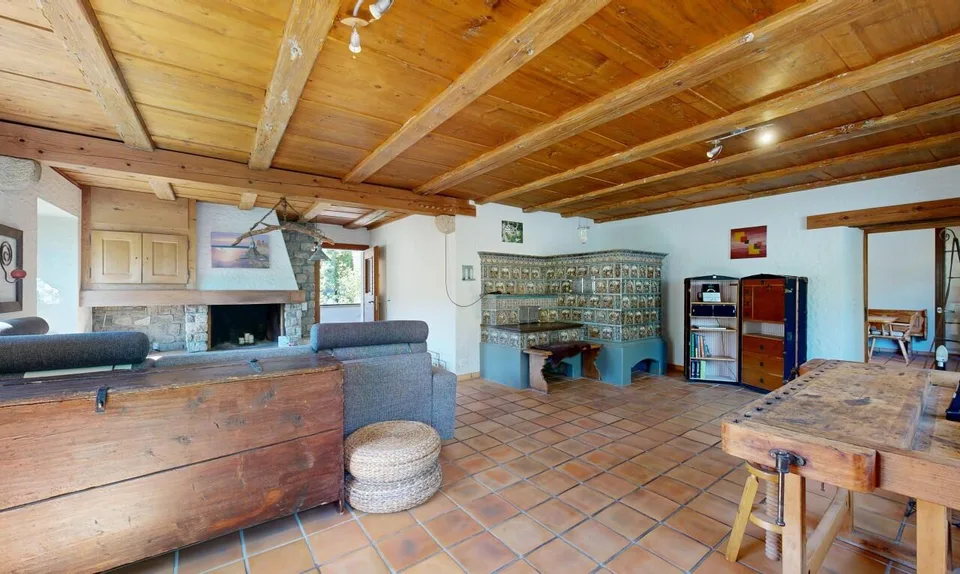 Casa storica con 6 stanze e appartamento con vista