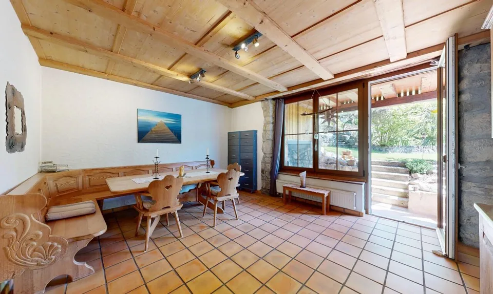 Casa storica con 6 stanze e appartamento con vista