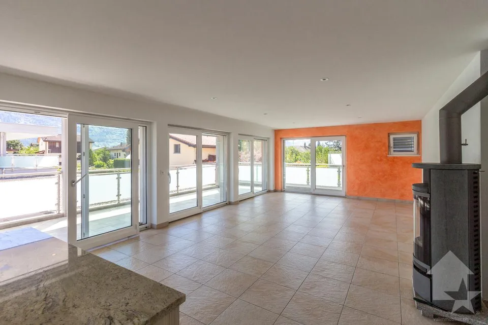 Ampio appartamento 4.5 locali con terrazza coperta di 34 m2