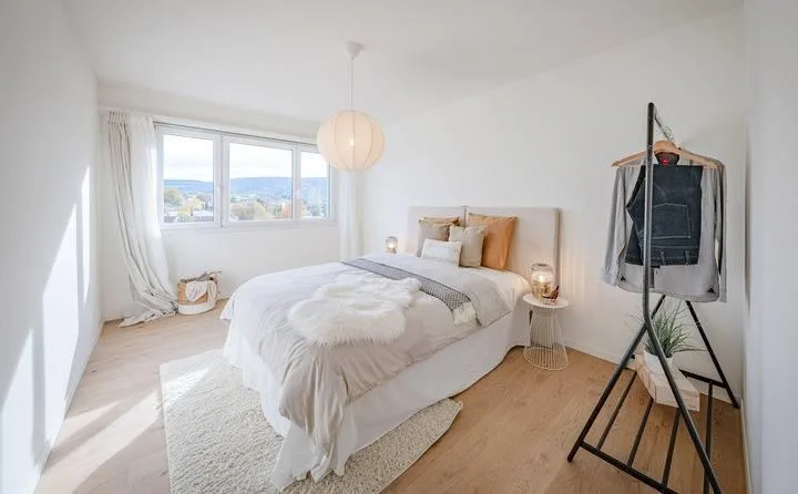 STILVOLL WOHNEN ÜBER DEN DÄCHERN VON THERWIL – Foto 7 von 9