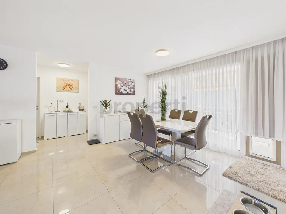 Gordola, condominio 3 Torri elegante 4,5 locali