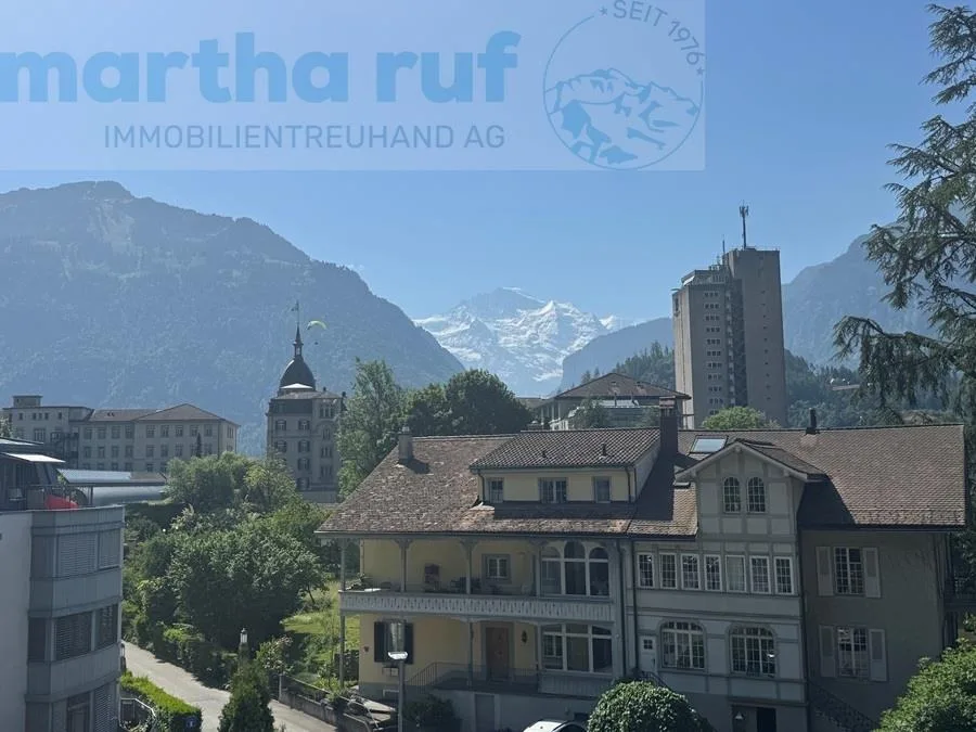 grosszügige 4.5-Zimmer Dachwohnung Sicht auf Jungfrau und Aare