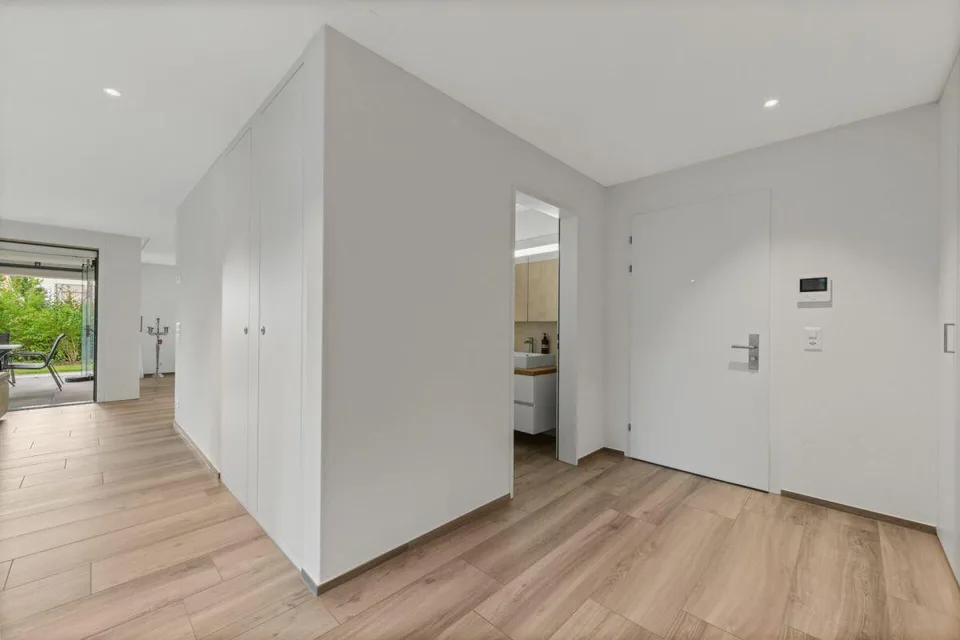Exklusive Gartenwohnung mit Terrasse und idyllischem Garten in zentraler Lage – Foto 24 von 30