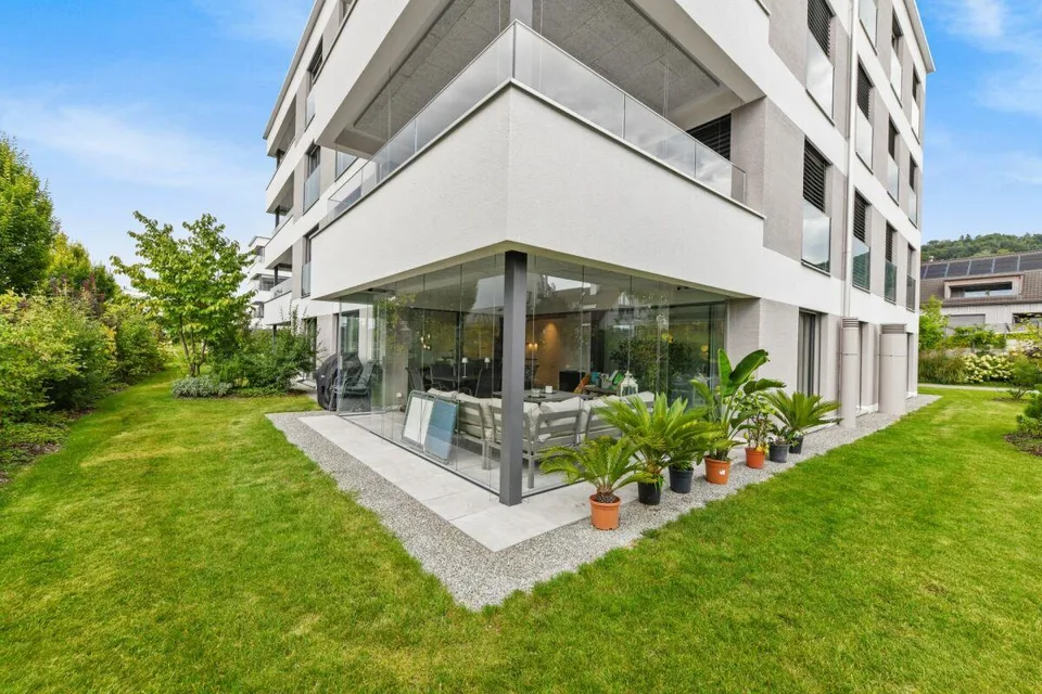 Exklusive Gartenwohnung mit Terrasse und idyllischem Garten in zent...