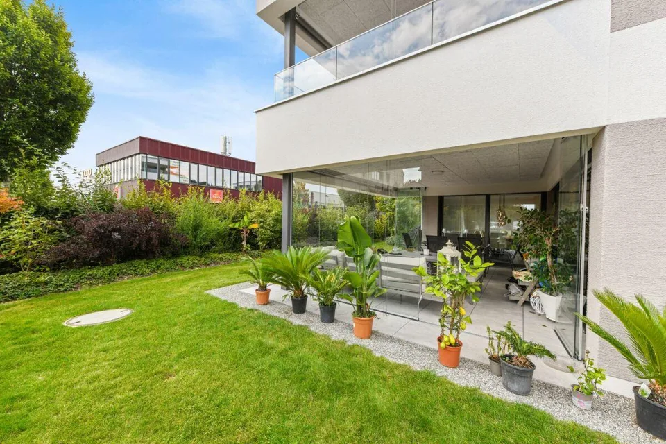 Exklusive Gartenwohnung mit Terrasse und idyllischem Garten in zentraler Lage – Foto 16 von 30