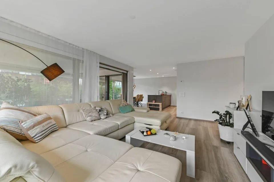Exklusive Gartenwohnung mit Terrasse und idyllischem Garten in zentraler Lage – Foto 11 von 30