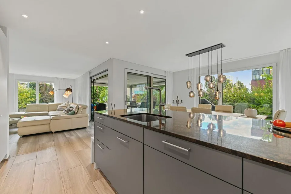 Exklusive Gartenwohnung mit Terrasse und idyllischem Garten in zentraler Lage – Foto 8 von 30