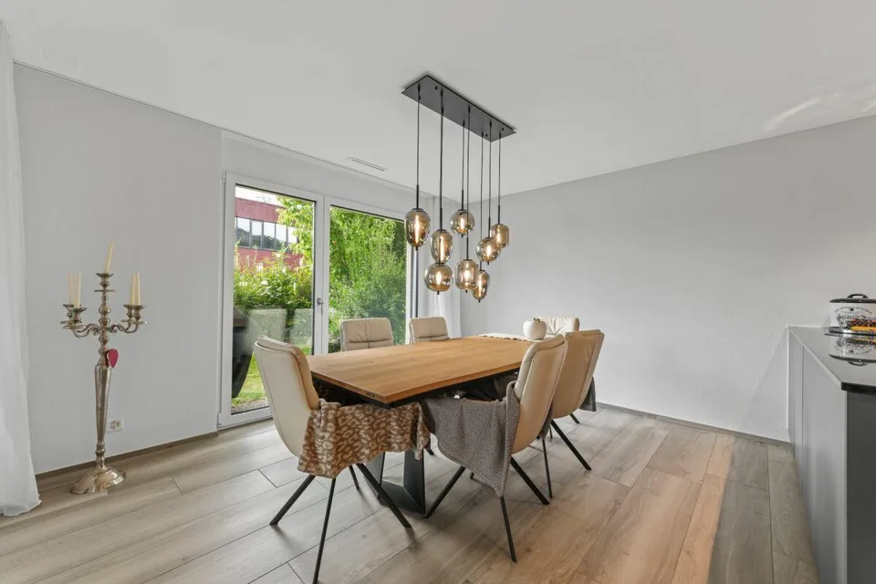 Exklusive Gartenwohnung mit Terrasse und idyllischem Garten in zentraler Lage – Foto 6 von 30