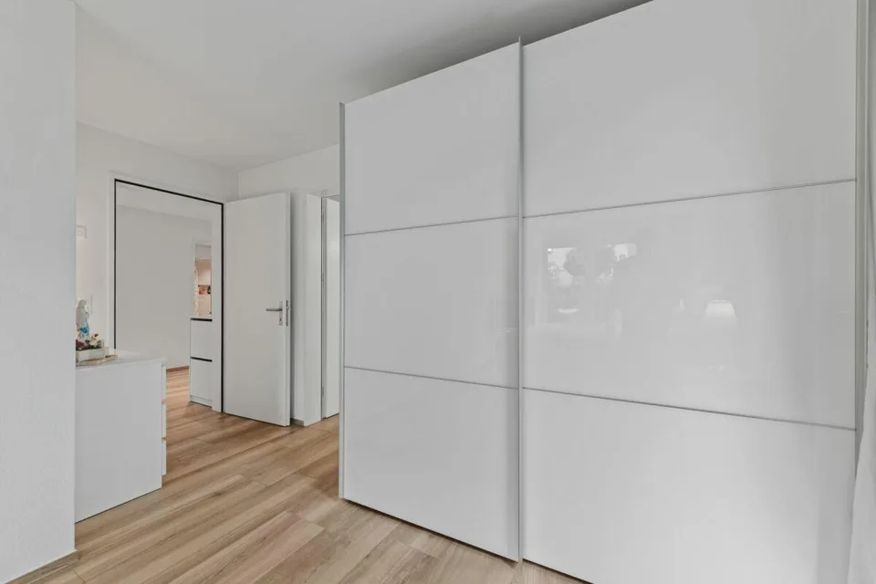 Exklusive Gartenwohnung mit Terrasse und idyllischem Garten in zentraler Lage – Foto 20 von 30