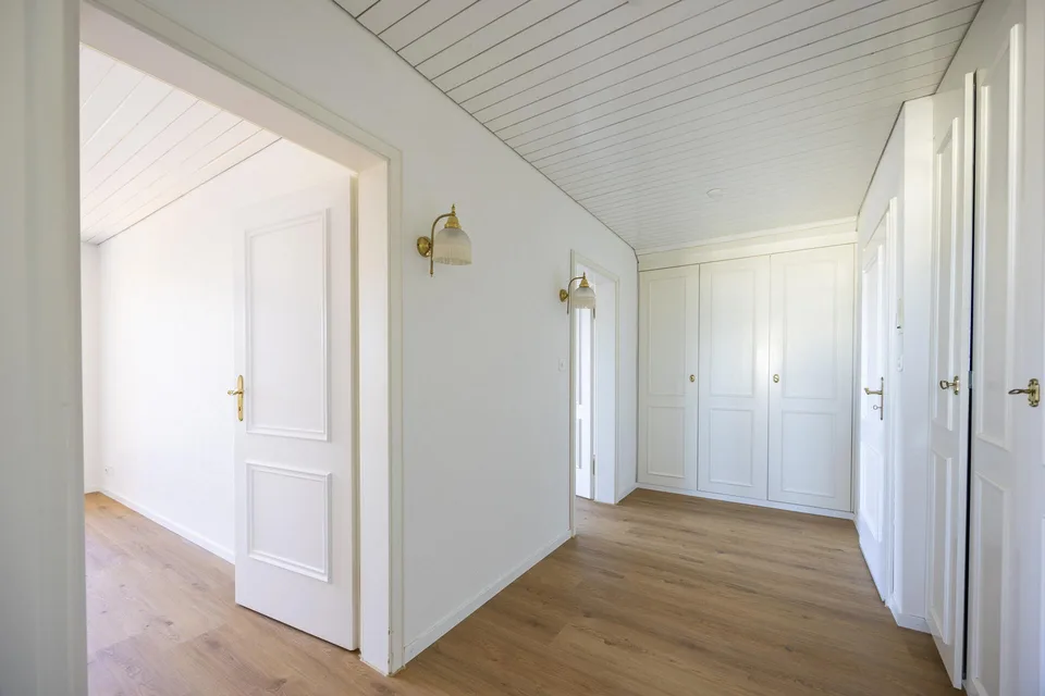 Large penthouse apartment in tax-friendly Bottighofen – photo 24 of 30
