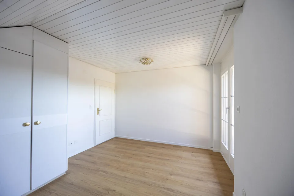 Large penthouse apartment in tax-friendly Bottighofen – photo 29 of 30
