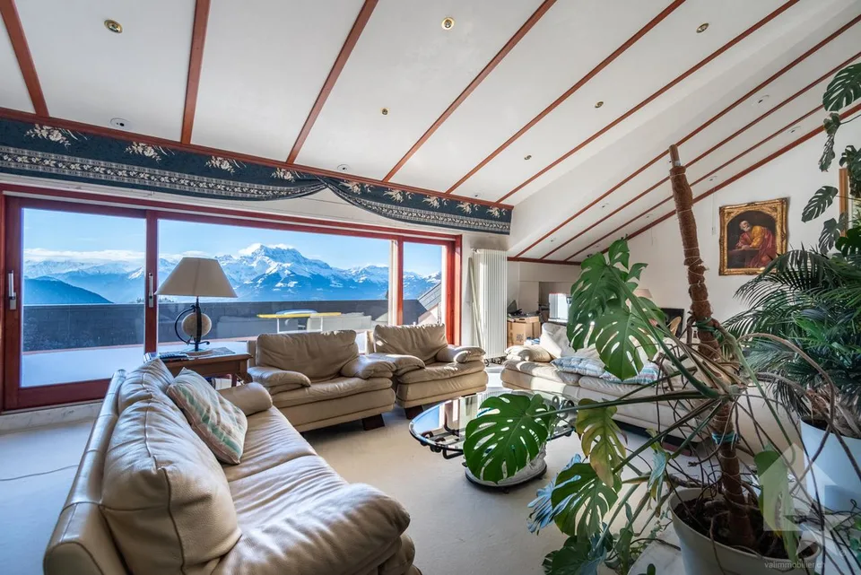 Superbo attico esposto a sud con vista mozzafiato - Centro di Leysin
