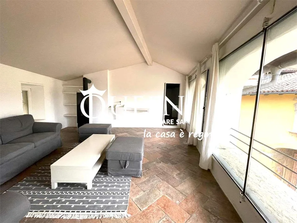 Arzo: Maison charmante avec deux appartements, 6,5 pièces, 196 m², dans le nord