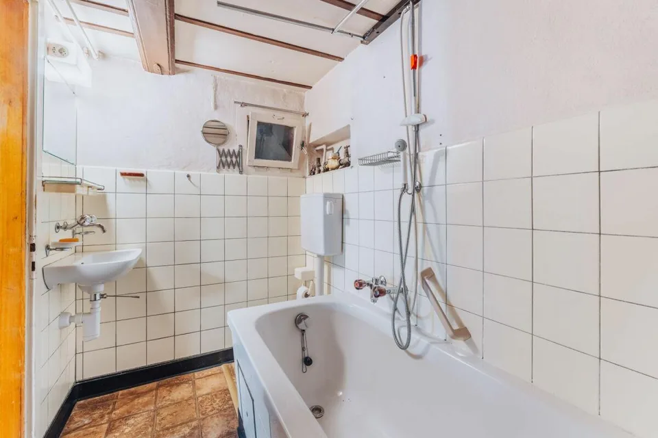 Historisches Bauernhaus mit Ausbaupotenzial im Dorfkern Madiswil – Foto 10 von 25