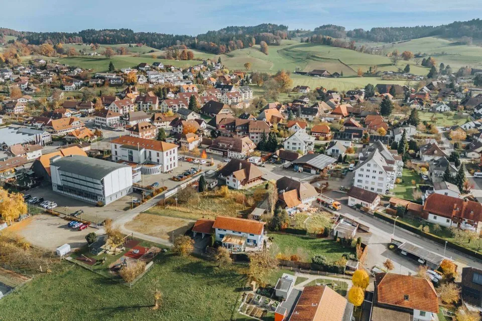 Historisches Bauernhaus mit Ausbaupotenzial im Dorfkern Madiswil – Foto 6 von 25