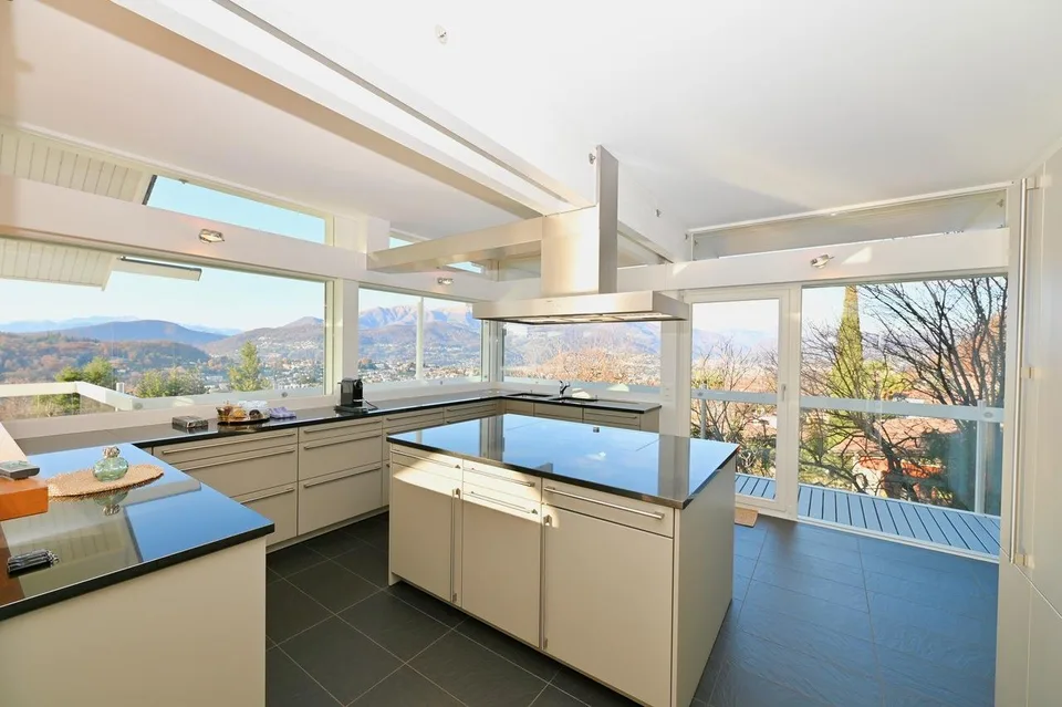5.5 Zimmer Villa in Carabbia – Foto 7 von 26