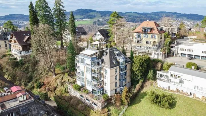 STOLZE WOHNUNG AM ROSENBERG