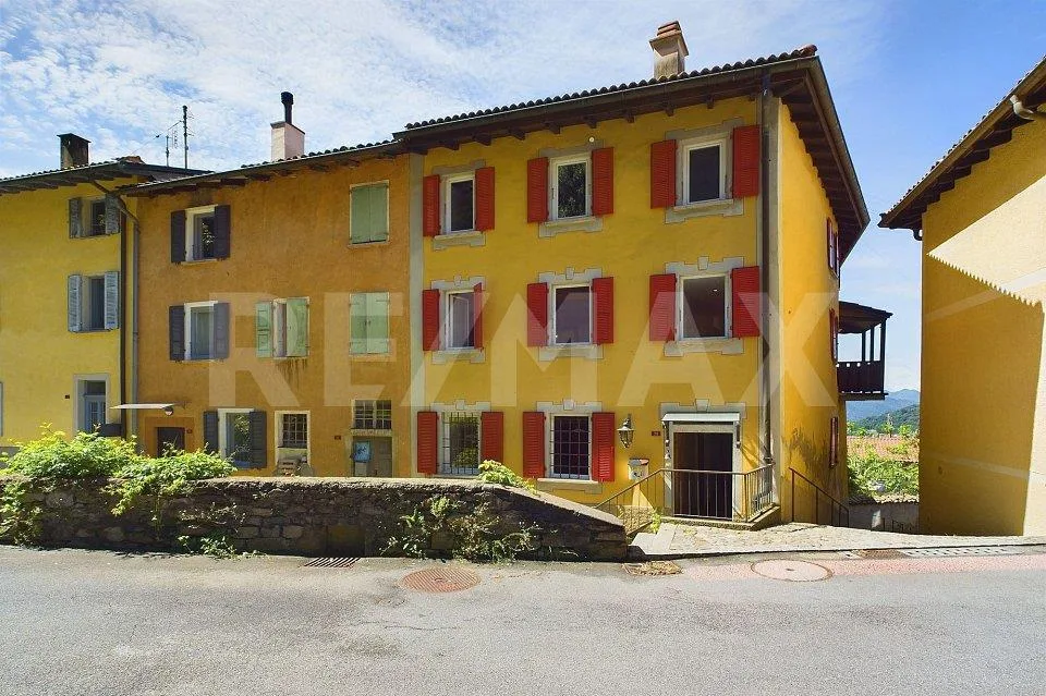 Incantevole Casa di Nucleo a Aranno