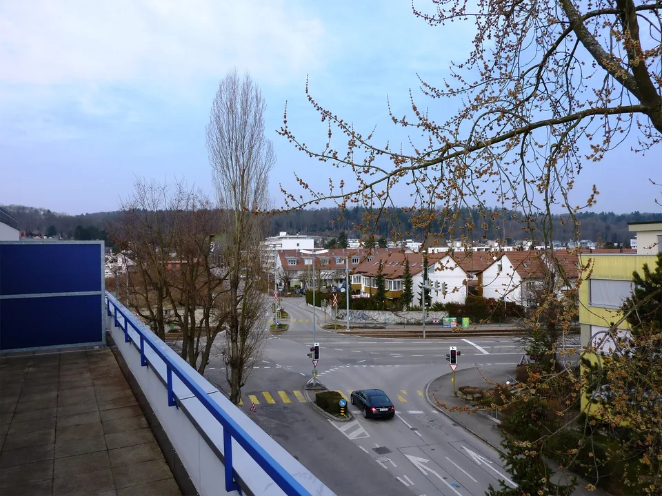 Appartamento con grande terrazza vicino al tram