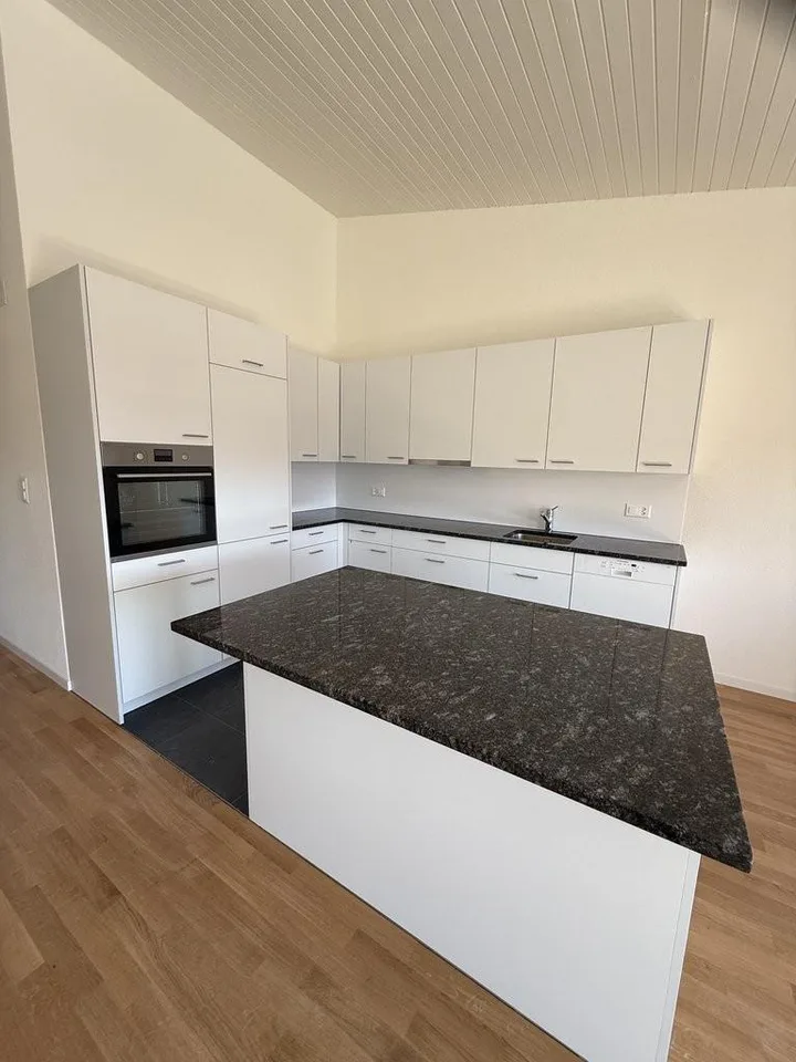 Ihre Frischsanierte Traumwohnung im zentralen Ostermundigen