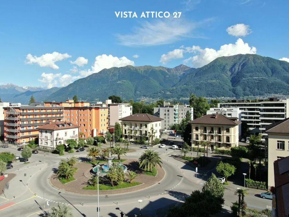 Vivi il lusso a Locarno - Prestigioso attico 4.5 locali in centro (...