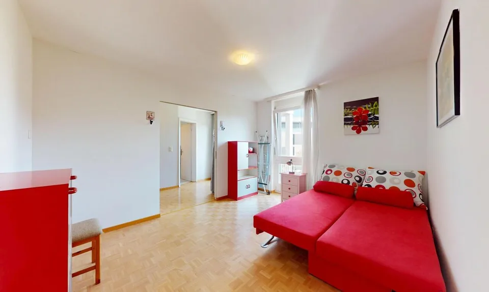 Confort, lumière et jardin privé – superbe duplex à Morat – photo 9 sur 19