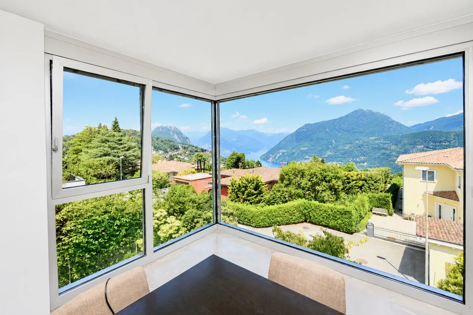 Moderna Villa in Contesto Esclusivo, Tranquillo e Immerso Nella Natura
