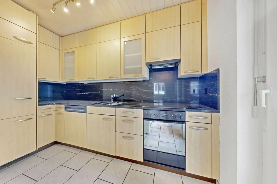 helle 3.5-Zimmer-Maisonettwohnung an ruhiger und dennoch zentraler Lage – Foto 8 von 22