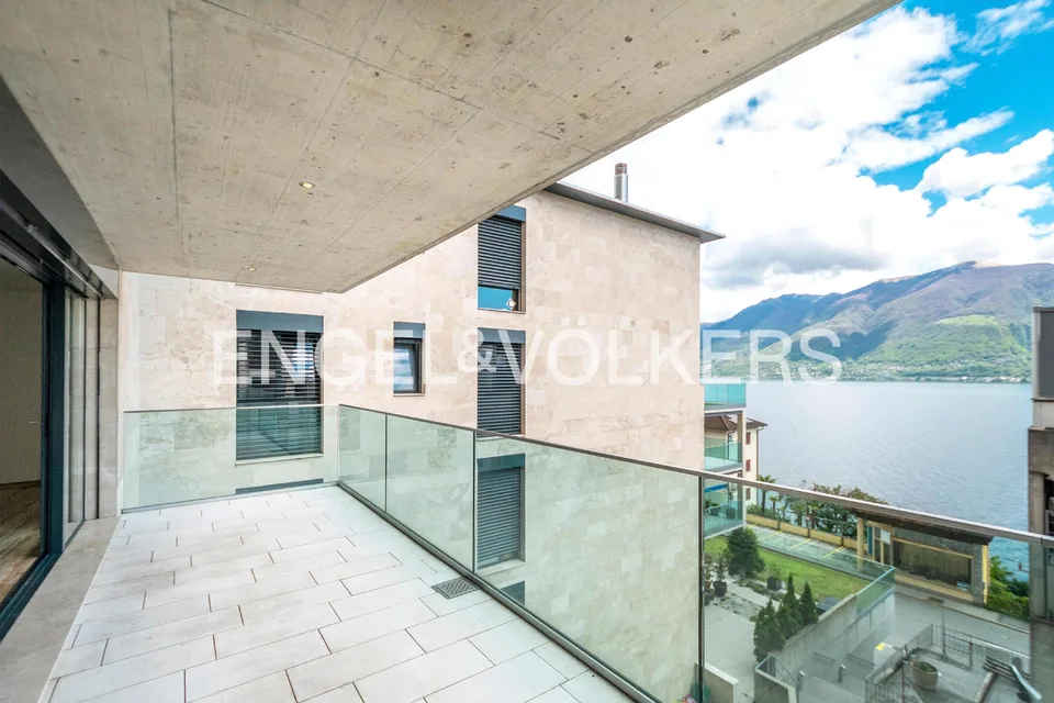 Appartamento moderno con vista sul Lago Maggiore (35)
