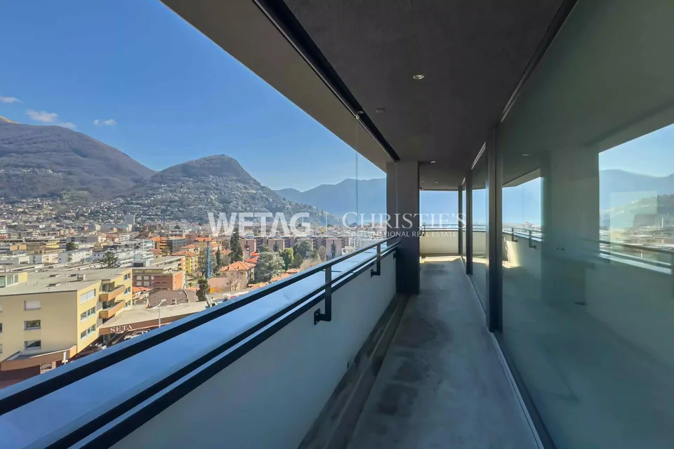 In Lugano steht ein modernes, im Rohbau befindliches Penthouse mit Blick über die Stadt & den See zum Verkauf – Foto 6 von 11
