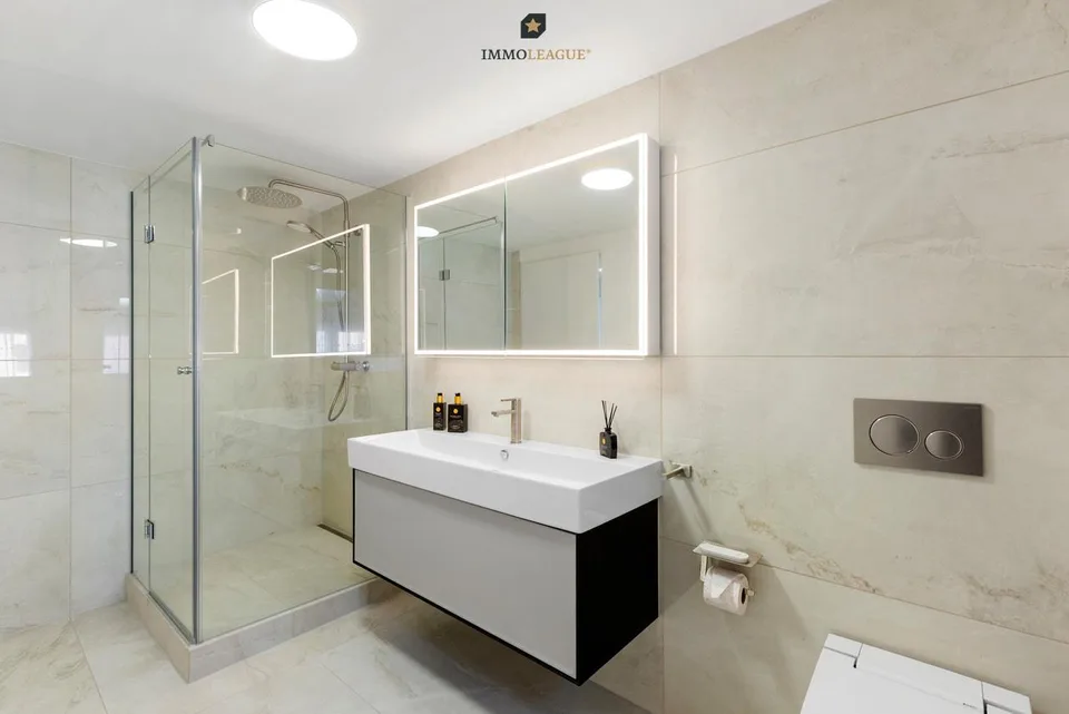 Frisch renoviertes 8.5-Zimmer-Eigenheim mit viel Privacy an familie...