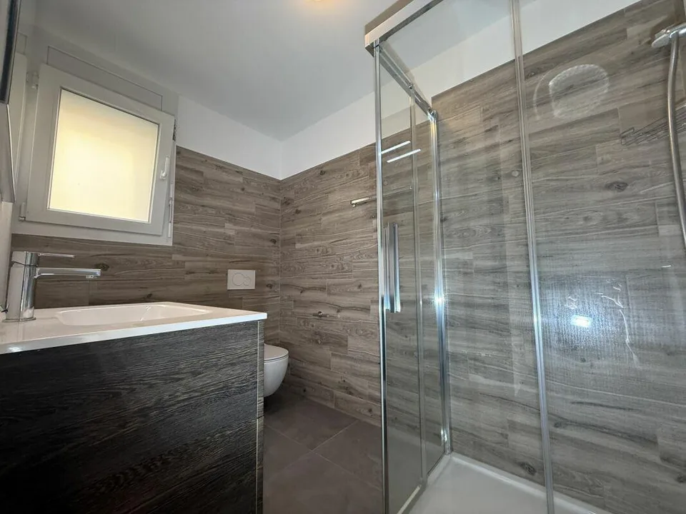 Apartment of 4.5 rooms of medium/high standard in a building with only 3 residential units – photo 8 of 12