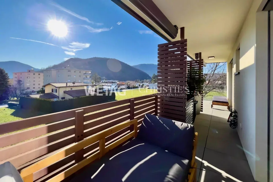 Appartamento molto moderno a Lugano-Caslano, in vendita vicino al Golf Club Lugano
