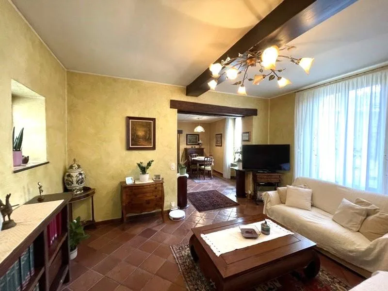 Wohnung 3.5 Zimmer mit Garten, zwei Schritte vom See entfernt