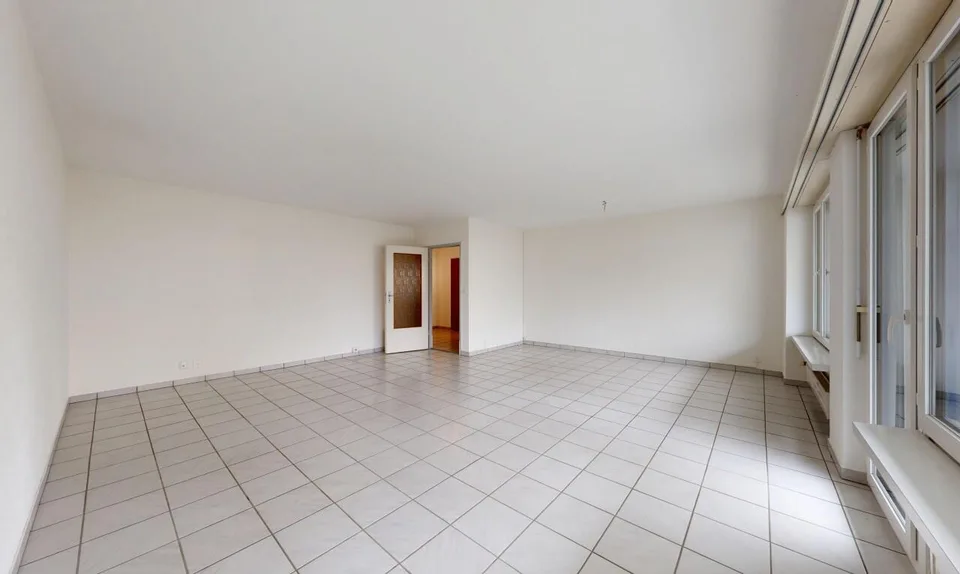 Helle 4.5-Zimmer-Wohnung mit viel Raum und Komfort in Füllinsdorf