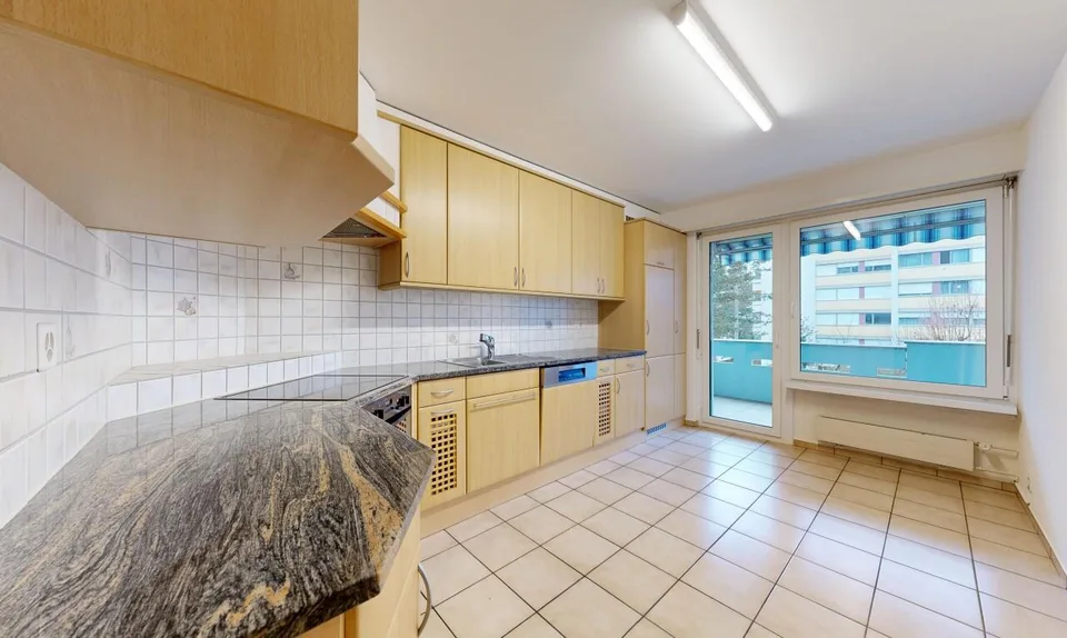 Appartement lumineux de 4,5 pièces avec beaucoup d'espace et de confort à Füllinsdorf