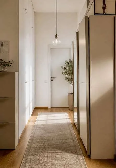 Wohnung in einem historischen Gebäude, nur zwei Schritte vom See entfernt – Foto 6 von 12